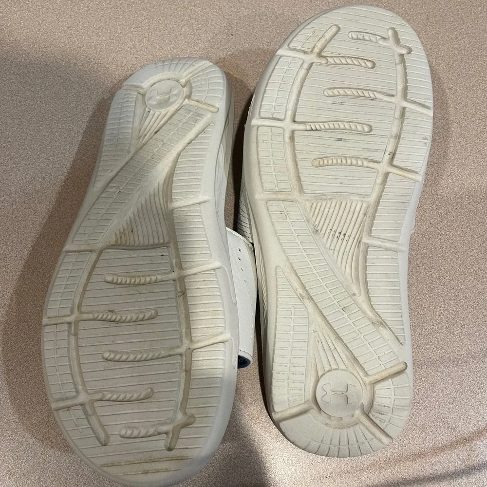 Under Armour Ignite VI Slides White Navy Blue 4D Foam Sandals 3022717-103 Size 6
